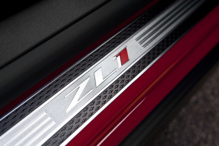 Chevrolet camaro ZL1 - ozdobna listwa