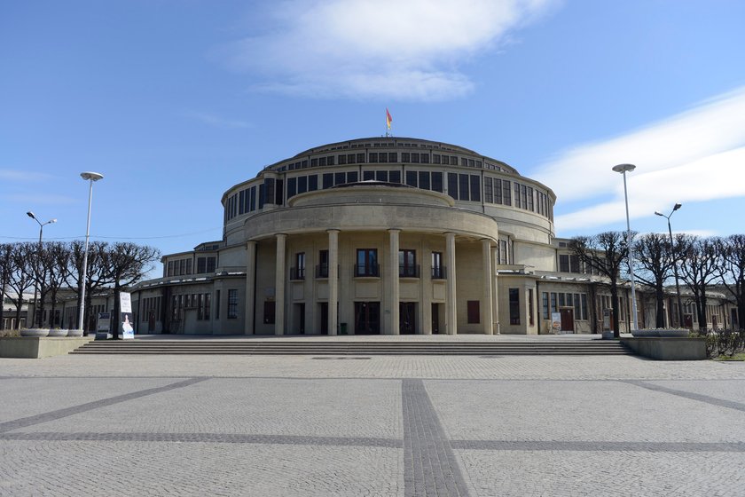 Masz smaka na przekąskę? Zajrzyj pod Halę Stulecia