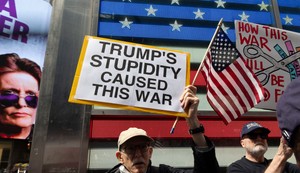 Protest protiv Trampa i rata u Iranu u Njujorku