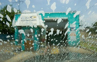 MF odroczyło obowiązek instalowania kas fiskalnych w myjniach