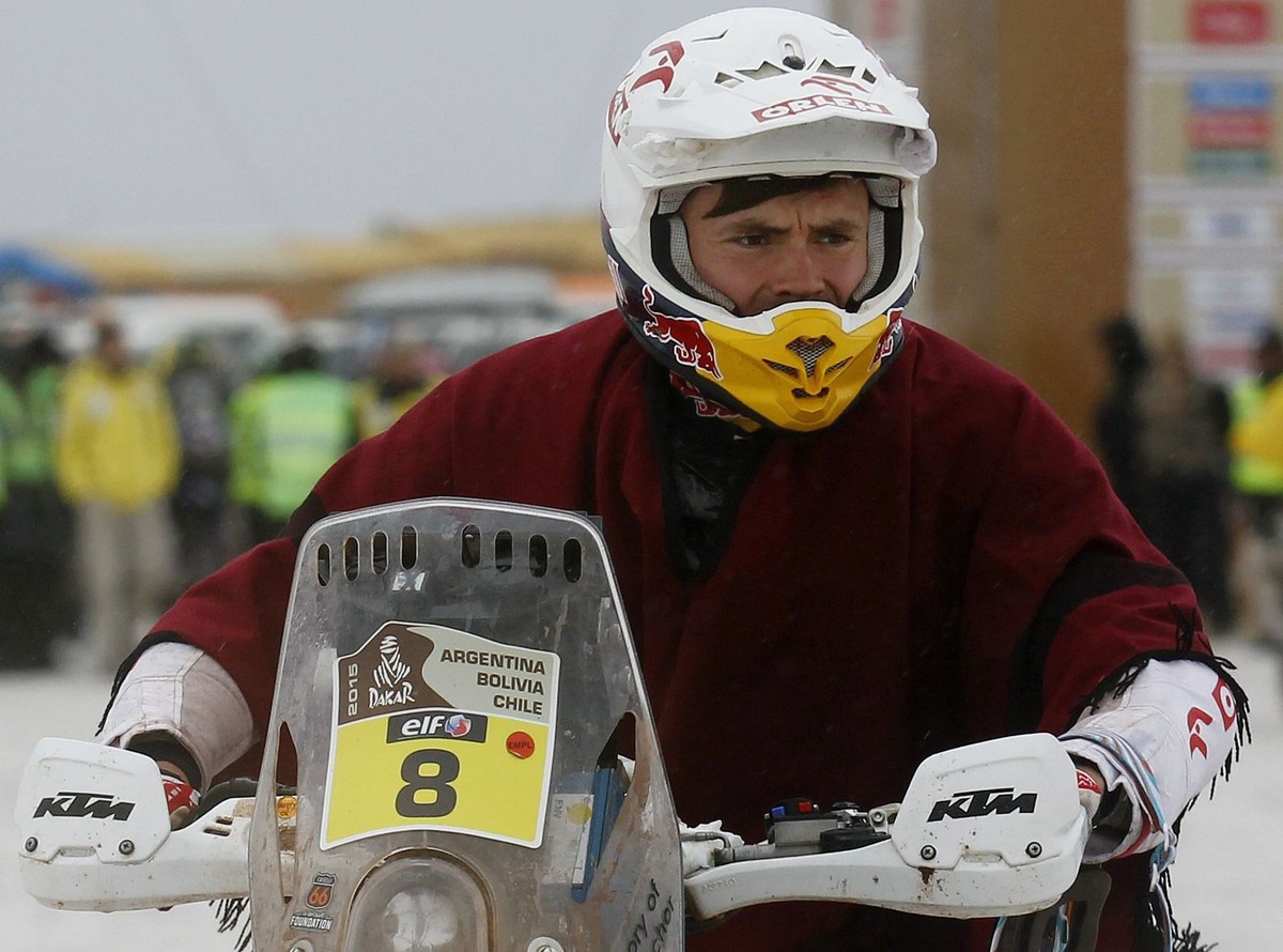 Rajd Dakar: Przygoński 16. na 8. etapie. Piątek wycofał się