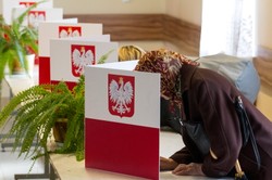 Sensacja. Duda wygrywa pierwszą turę, Kukiz ponad 20 procent. RELACJA NA ŻYWO