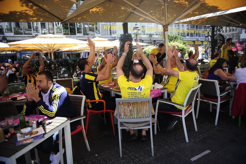 Navijači Fenerbahčea u centru Beograda