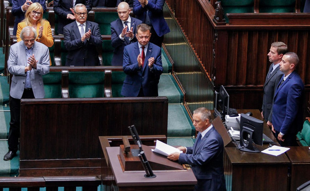 Syn szefa NIK Jakub Banaś pozwał TVN. "Pancerny Marian i pokoje na godziny"