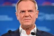 Przewodniczący Platformy Obywatelskiej Donald Tusk na konferencji prasowej w Biurze Krajowym PO w Warszawie