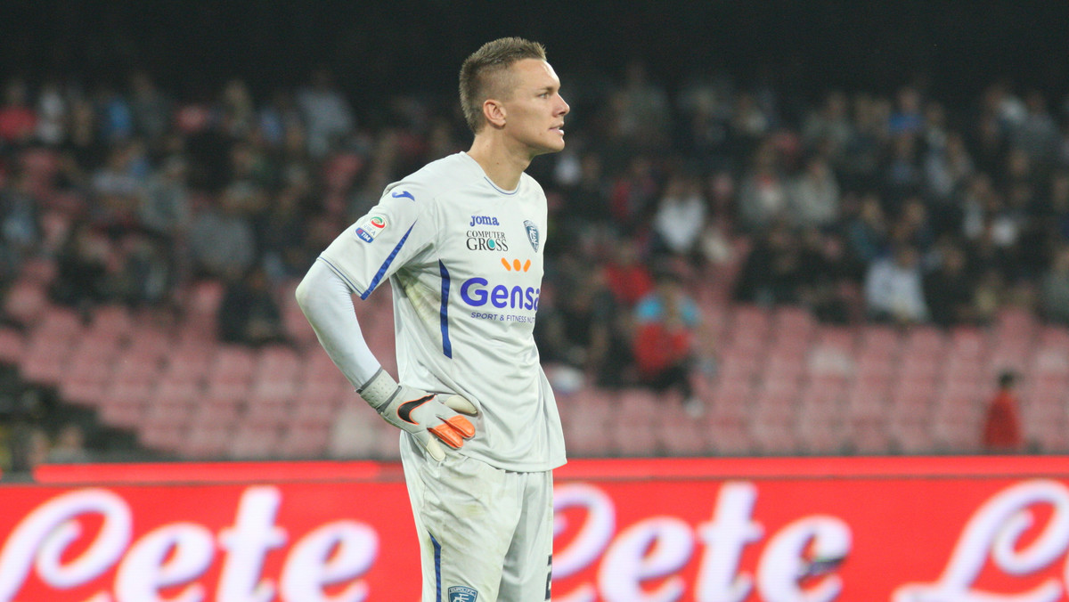 Empoli FC zremisowało przed własną publicznością z AS Roma 0:0. Ekipa ze stolicy Włoch zdecydowanie dominowała na murawie, ale gospodarzy przed porażką uchronił kapitalny występ Łukasza Skorupskiego. Nad jego grą pieją z zachwytu media w Italii, gratulacje golkiperowi złożył również Zbigniew Boniek.