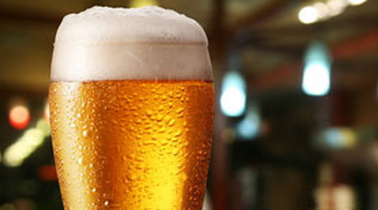 Átszámítva 2200 Forintért ihatunk sört az Európa-bajnokságon /Fotó: Northfoto