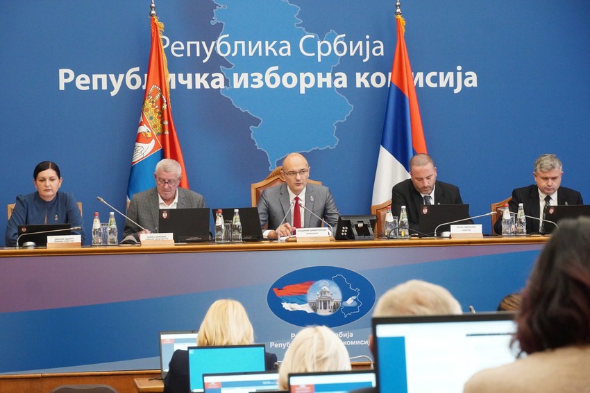 Republička izborna komisija prima prijave lista za izbore do 25. novembra u ponoć