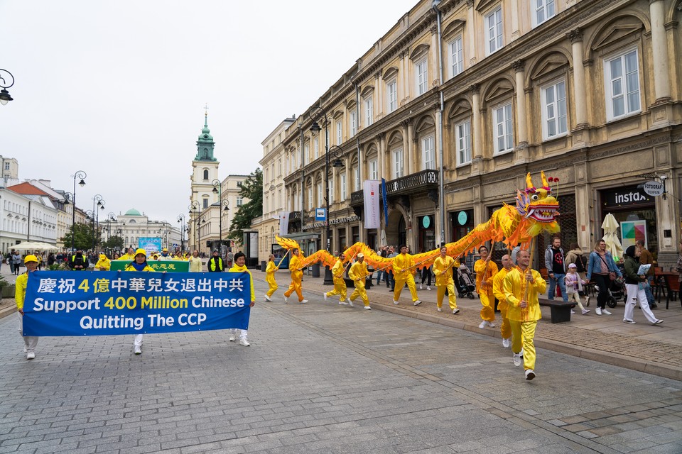 Marsz Falun Gong w Warszawie