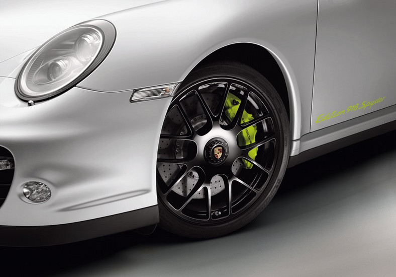 Można już zamawiać hybrydowe Porsche 918 Spyder
