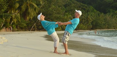 Uwaga! O czym trzeba pamiętać zanim senior wyjdzie na plażę 