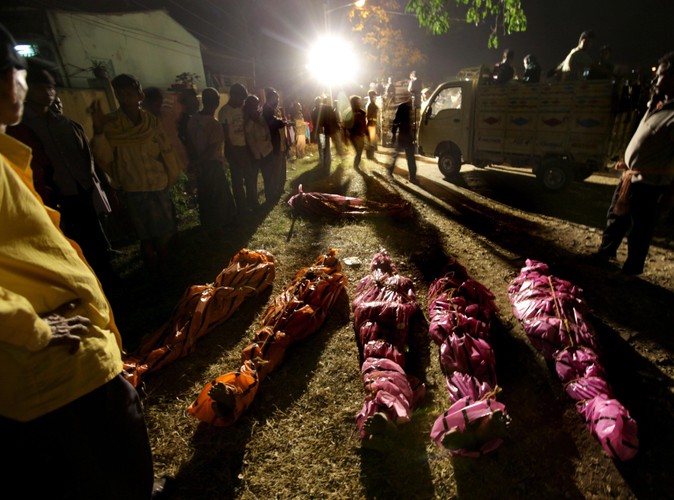 80 osób śmiertelnie zatruło się skażonym alkoholem domowego wyrobu w indyjskiej wiosce Sangrampur, odległej o ok. 30 km od Kalkuty