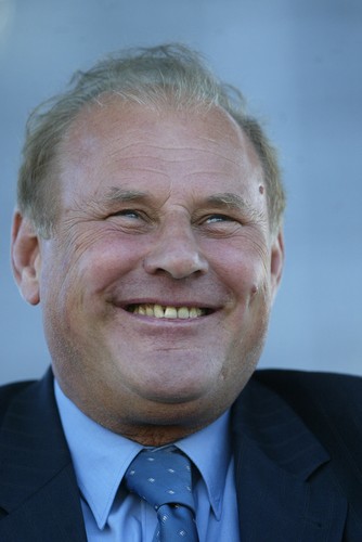 'Jak zapłodnić krowę lodem? Położyć na lód i sama się wydupcy'