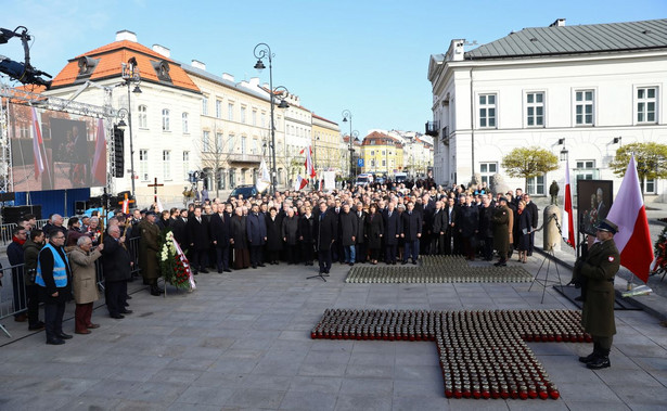 9 rocznica katastrofy smoleńskiej. "Dziś w Pałacu Prezydenckim rezyduje przyjaciel sprawy smoleńskiej" [RELACJA]