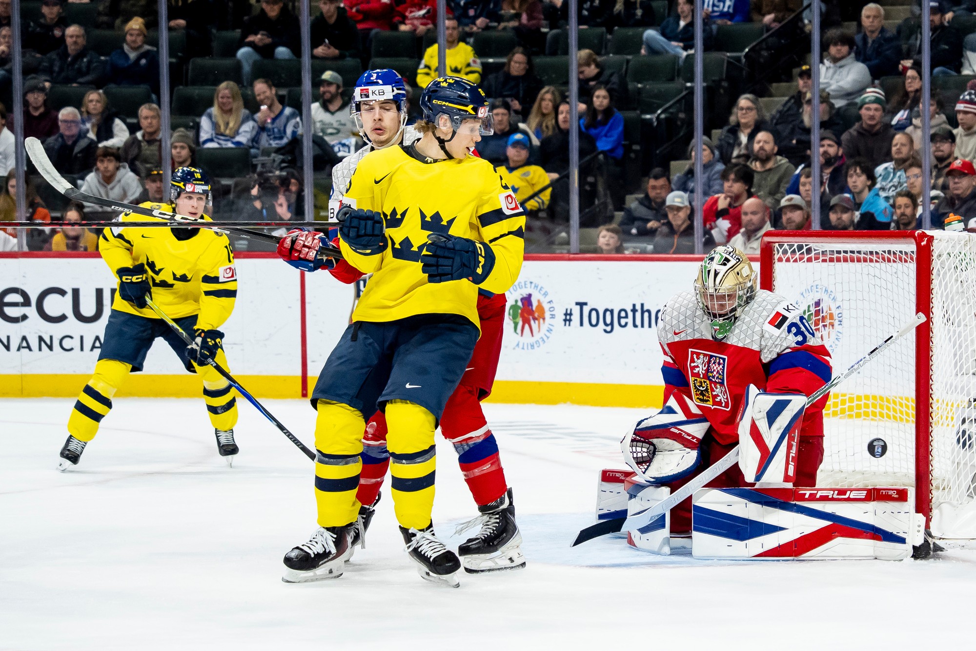 Finálový zápas MS v hokeji U20: Švédsko - Česko. 