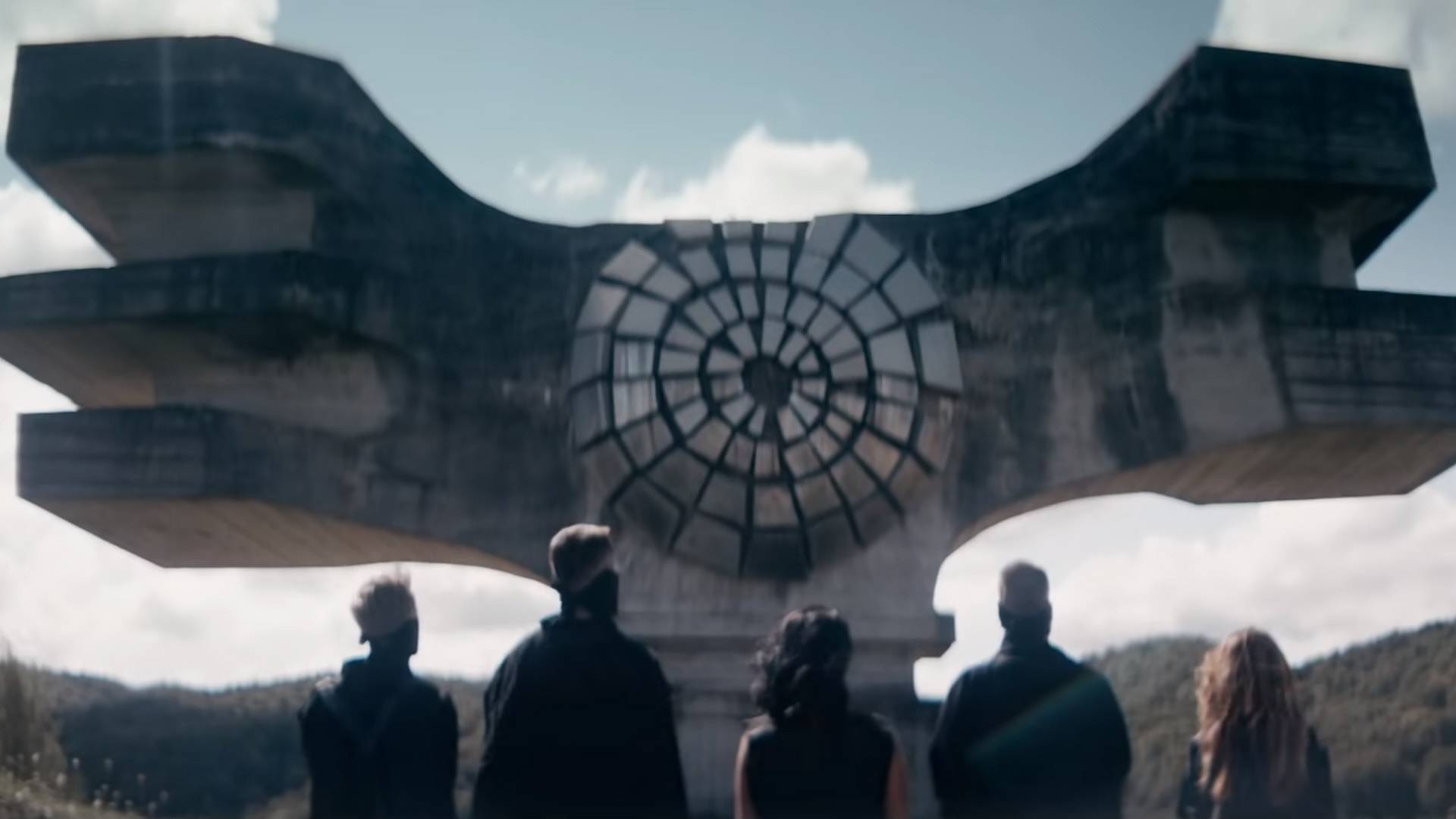 U novom spotu Alana Walkera glavni junaci su legendarni eks-Ju spomenici