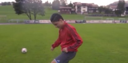 Piłkarski uchodźca z Syrii chce spełnić marzenia