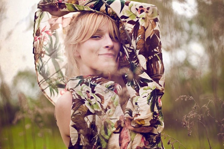 Debiut roku: Mela Koteluk