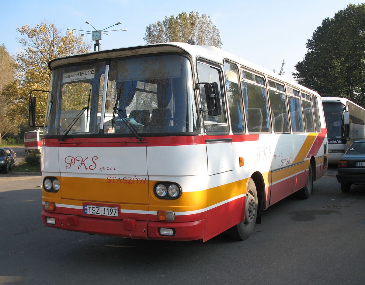 Autobus PKS; fot. Lukas 3z/(CC BY-SA 4.0)