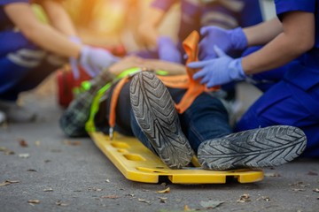 Szabadnapos mentős mentette meg egy motoros életét