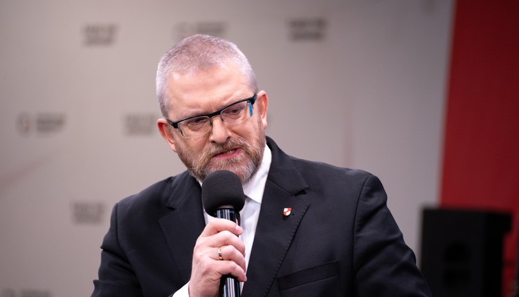 Grzegorz Braun pod lupą za wypowiedź o Holokauście. IPN wszczął śledztwo