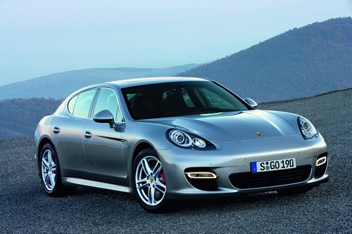 Porsche Panamera bez tajemnic