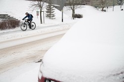 Trudne warunki drogowe w pomorskim. Zamknięto szkoły w kilku gminach