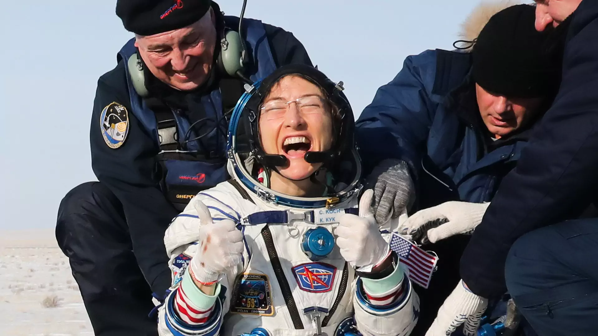 Astronautka wróciła na Ziemię po 328 dniach pobytu w Kosmosie. "To dla mnie zaszczyt, że mogłam tu być tak długo"