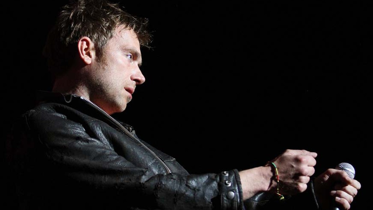 Damon Albarn przerwał sesje nagraniowe do nowego albumu Blur. Takie informacje podał William Orbit, z którym zespół pracował nad nowymi kompozycjami.