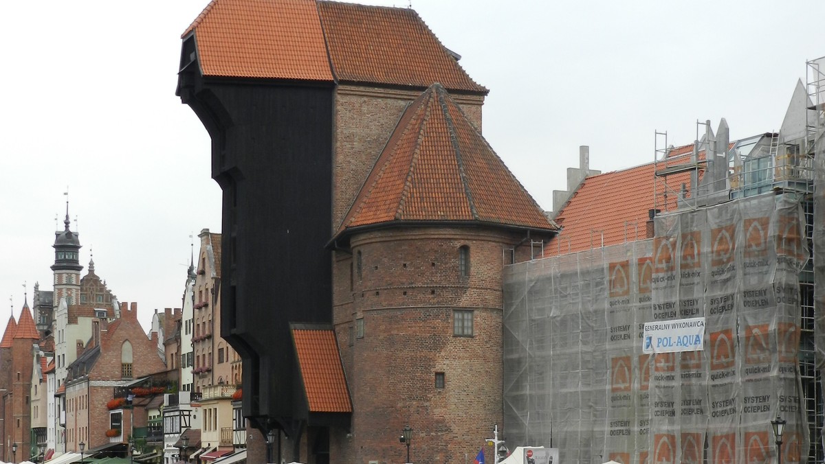 Kończy się budowa nowego obiektu Centralnego Muzeum Morskiego ulokowanego nad Motławą, w sąsiedztwie słynnego Żurawia. Placówka pod nazwą Ośrodek Kultury Morskiej będzie prezentować europejską historię morską. Otwarcie zaplanowano na kwiecień przyszłego roku.