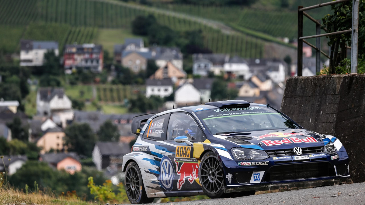Cztery rajdy zostały do zakończenia sezonu w mistrzostwach świata WRC. Już podczas pierwszego z nich Sebastien Ogier (Volkswagen) może przypieczętować zdobycie czwartego z rzędu tytułu. W czwartek Francuz uzyskał najlepszy czas na odcinku testowym Rajdu Korsyki, a w piątek rano otworzy trasę na OS1.