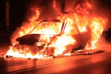 Samozapłon samochodu? Oto typy aut, które najczęściej stają w płomieniach