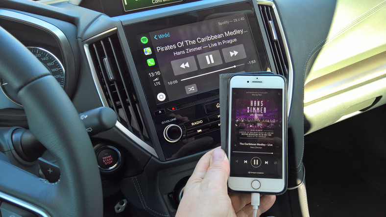 Tryb CarPlay działa bardzo dobrze. Jakość muzyki ze Spotify Premium jest całkiem dobra. O fabrycznym audio z subwooferem nie ma jednak mowy. Subaru Impreza