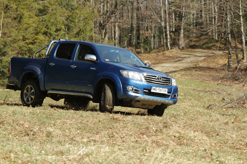 Adam Małysz testuje Toyotę Hilux