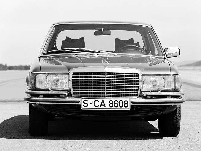 40 lat mercedesa W116
