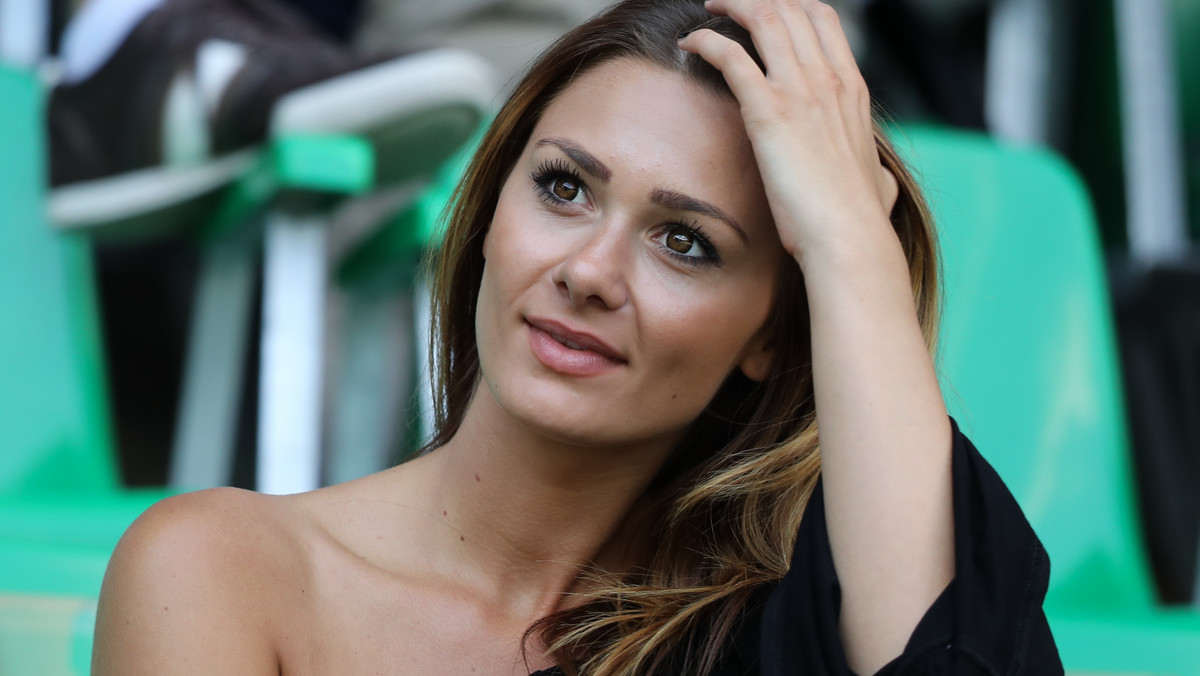 Jessica Ziółek, dziewczyna zawodnik SSC Napoli Arkadiusza Milika, zamieściła na Instagramie świetne zdjęcie. Ukochana piłkarza pochwaliła się seksownymi nogami.