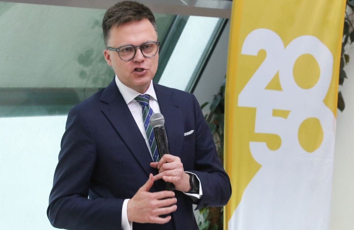 Premier Tusk ogłasza powrót strefy buforowej. Hołownia wystosował apel: Natychmiast