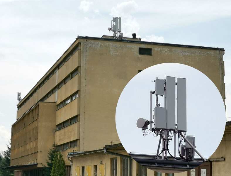 Poligon doświadczalny sieci 5G – dwa, niepozornie wyglądające testowe nadajniki Play pracujące w Toruniu.