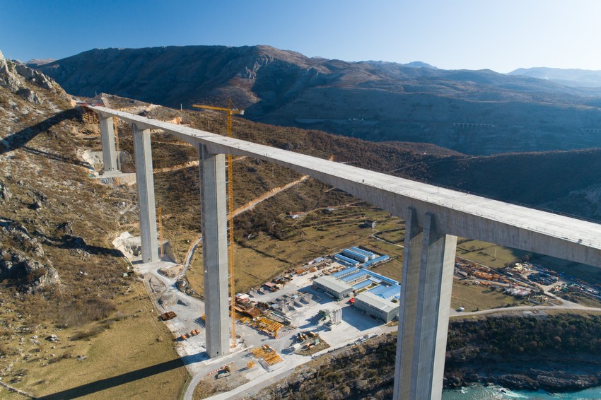 Autoput zbog kojeg se Kina zadužila