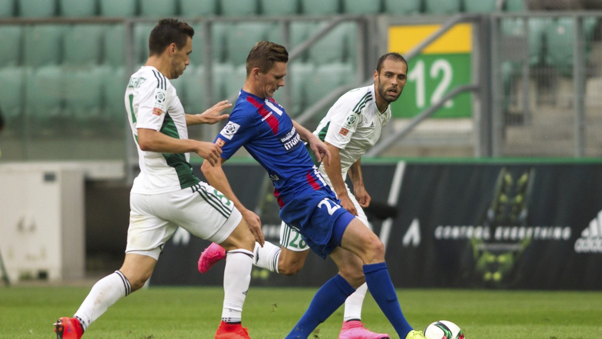 Świetny mecz oglądaliśmy we Wrocławiu, gdzie Śląsk zremisował w 6. kolejce Ekstraklasy z Podbeskidziem 1:1 (1:0). Gospodarze mogli wygrać, ale rzutu karnego nie wykorzystał Flavio Paixao. Podział punktów nie jest jednak zaskoczeniem, bowiem 8 z 10 ostatnich spotkań tych zespołów kończyło się remisami.