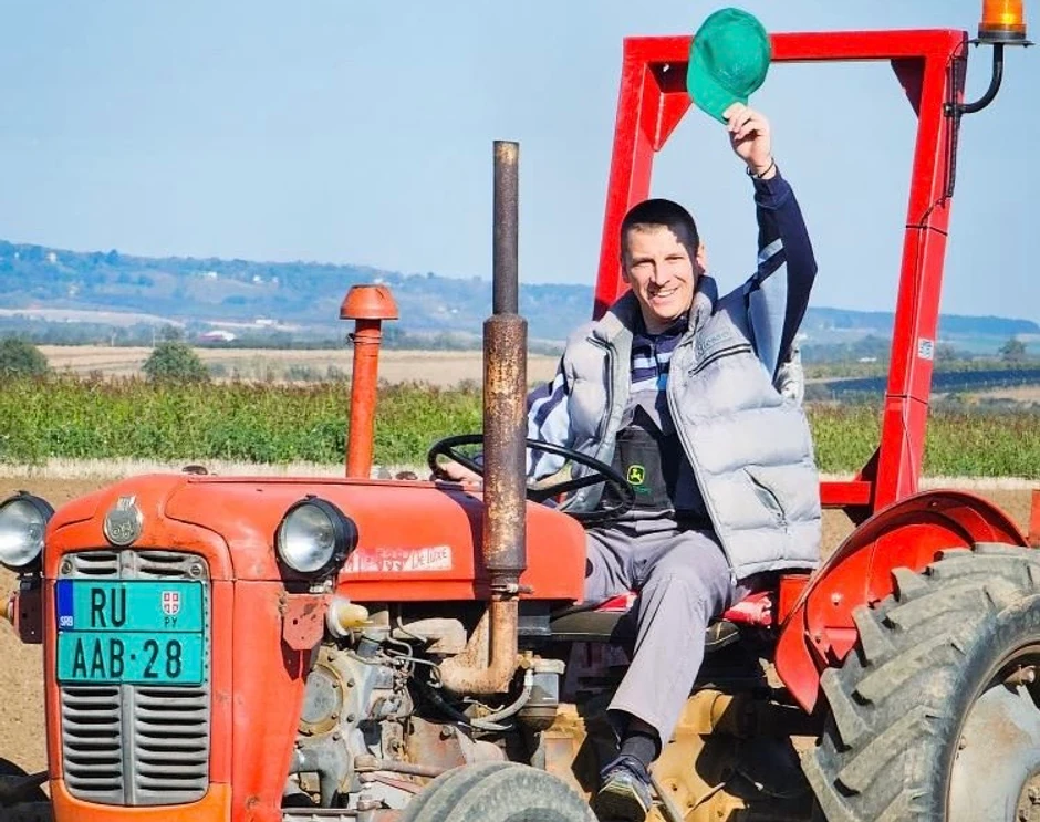 Goran Eror na njivi pronašao stari novčić