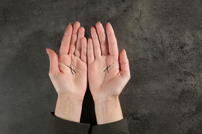 Tylko 3 proc. ludzi ma na dłoniach taki znak. Sprawdź, czy zaliczasz się do  tych szczęśliwców - Zdrowie