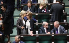 Partyjna ściągawka dla polityków PiS. Tak mają odpowiadać dziennikarzom