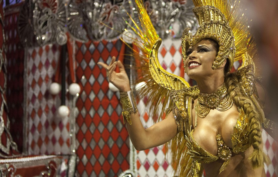 BRAZIL CARNIVAL (Carnival parade in Sao Paulo)