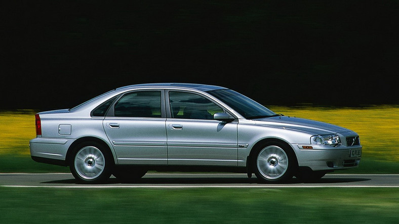 5. Volvo S80 I (1998-2006)