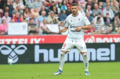 Podolski do kibiców Legii: Słoiki, nauczcie się geografii. Odra nie płynie przez Zabrze