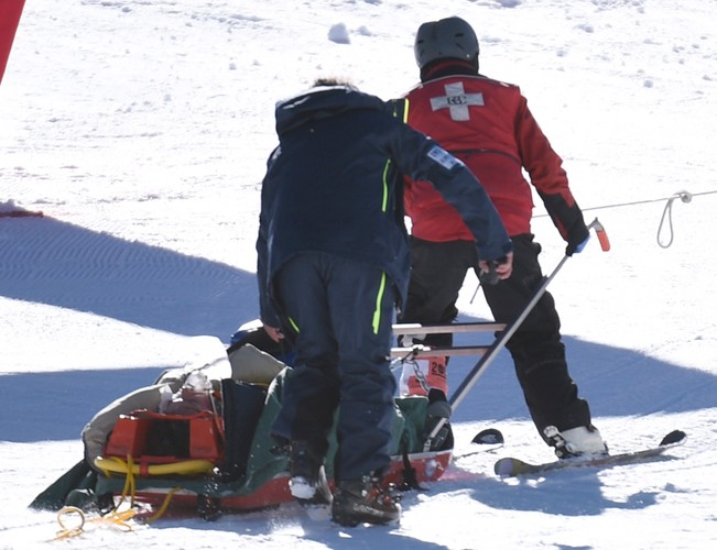 Koszmarny upadek na alpejskich MŚ w Beaver Creek. Ondrej Bank opuścił trasę na noszach