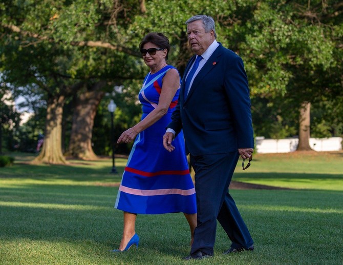Opa, Amalija i Viktor Knavs