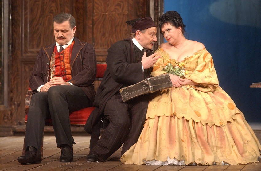 Scena iz predstave “Kir Janja” u Narodnom pozorištu