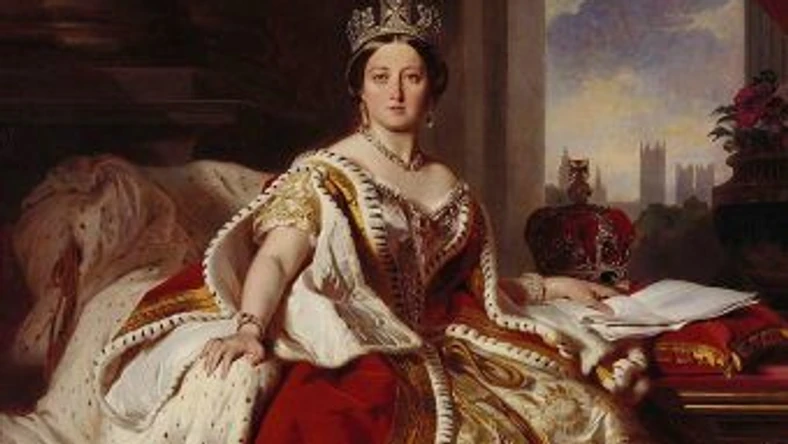 https://ocdn.eu/pulscms-transforms/1/yjfk9kpTURBXy84ZGQxNzM0OWVlMDUwZDJiNDgwOTVkZGI1MWVmMjlhOC5qcGeTlQMACc0BVMzAkwXNAxTNAbyTCaYyOTEwNTkGgaEwBQ/krolowa-wiktoria-w-stroju-koronacyjnym-na-obrazie-f-x-winterhaltera.webp